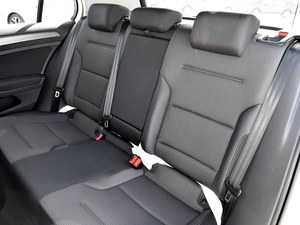 VW <span class=keywords><strong>Golf</strong></span> 230TSI 2017 Automático, Edición Conmemorativa del Millésimo Aniversario, Auto <span class=keywords><strong>Usado</strong></span> de Alta Calidad, Bien Mantenido - Product Image 5