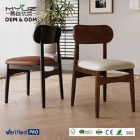 Chaises de salle à manger en rotin MYUZ OEM 2026, structure en bois massif, siège rembourré, style vintage mi-siècle pour la maison et les restaurants, chaise de salle à manger en cannage