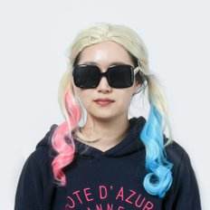 Harlequin Blonde Cosplay Perruque pour Femmes Longue Fibre Synthétique Bouclée Haute Température Haute Qualité pour les Fêtes et Événements - Product Image 1