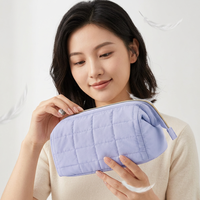 Sac de voyage matelassé en polyester en forme de nuage, grande capacité, personnalisable, best-seller, pour cosmétiques