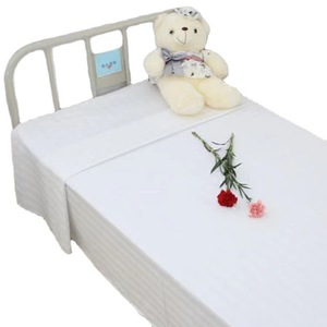 Set <span class=keywords><strong>di</strong></span> Tre Pezzi per Letto Ospedaliero in <span class=keywords><strong>Raso</strong></span>: Lenzuola, Copripiumino e <span class=keywords><strong>Federa</strong></span>, Biancheria da Letto Rinforzata - Product Image 5