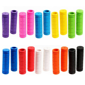 Puños para manillar de bicicleta de 22,2 mm y 120 mm de goma suave para bicicletas de montaña - Product Image 1