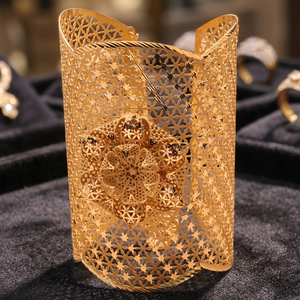 ดูไบขายส่งสร้อยข้อมือทองเหลืองชุบทอง14K 18K 24K ที่เป็นสร้อยข้อมือ Kada ขนาดใหญ่เครื่องประดับแฟชั่นการออกแบบดอกไม้ขนาดใหญ่ Kada และกำไล - Product Image 3