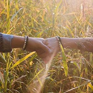 <span class=keywords><strong>Bracelet</strong></span> de perles pour hommes, bijou en <span class=keywords><strong>pierre</strong></span> naturelle, diffuseur d'<span class=keywords><strong>huile</strong></span> <span class=keywords><strong>essentielle</strong></span> pince <span class=keywords><strong>volcanique</strong></span>, vente en gros, - Product Image 3