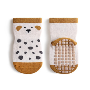 Chaussettes d'hiver pour bébé avec colle antidérapante Talon confortable Pas serré Crew Chaussettes de sol jetables respirantes et chaudes - Product Image 1