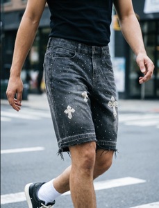 High Quality High Street Hip-Hop Style Men's Denim <strong>Shorts</strong> Full Rhinestone Decoration Baggy Breathable Straight Leg Denim <strong>Shorts</strong> - Product Image 5
