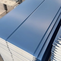 Panneau sandwich en mousse de polyuréthane imperméable, résistant aux UV et isolant thermiquement pour murs extérieurs