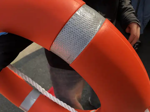 ÉQUIPEMENT D'ÉCONOMIE MARINE 2.5KG SOLAS APPROUVÉ BAGUE DE BOUÉE DE VIE MARINE BOUÉE DE <span class=keywords><strong>SAUVETAGE</strong></span> RÉFLÉCHISSANTE BOUÉE DE <span class=keywords><strong>SAUVETAGE</strong></span> - Product Image 5