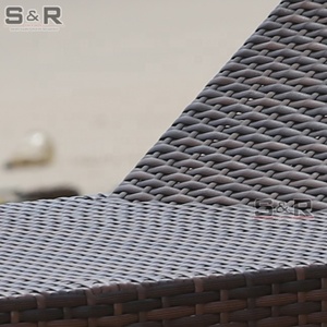 Hot người bán xách tay PE <span class=keywords><strong>Poly</strong></span> mây wicker gấp Sun <span class=keywords><strong>Lounger</strong></span> với bảng cho ngoài trời sống sân bãi biển hồ bơi hoặc khách sạn - Product Image 4