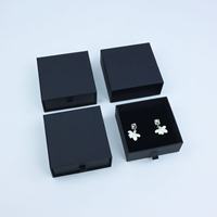Bracelet personnalisé cadeau boucle d'oreille collier boîtes à bagues en carton tiroir papier bijoux boîte coulissante emballage avec mousse noire
