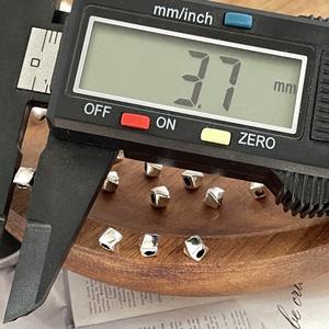 Perles d'espacement carrées torsadées en alliage plaqué argent, perles en vrac DIY, modèle chinois C250512-2 pour bracelet, collier, bijoux faits à la main - Product Image 6