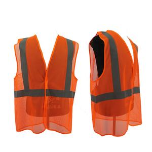 سترة أمان مخصصة خفيفة الوزن بشبكة وشريط عاكس برتقالي اللون الأكثر مبيعًا - Product Image 1