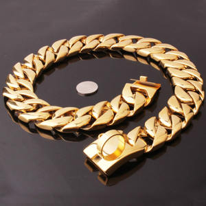 Kit de Collar para Perro de Acero Inoxidable de Alta Resistencia con Eslabones Cubanos de 34 mm, Color Dorado de Lujo, con Correa, Cinturón y Campana Pequeña - Product Image 5