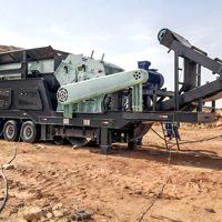 Concasseur à percussion mobile sur roues de haute qualité et économique 60-300KW, concasseur à percussion mobile portable pour le concassage grossier du calcaire