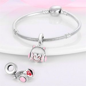 Breloque musicale en cuivre, perle émaillée, guitare, casque, note, microphone, bijoux pour bracelet, cadeau pour femme, amoureuse de la musique - Product Image 6