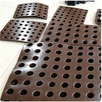 Planche de drainage rainurée en HDPE marron, imperméable, à surface granulée, pour applications industrielles, toitures vertes, garantie cinq ans
