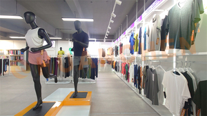 <span class=keywords><strong>Pantaloni</strong></span> Jogger Stile Cargo Neri, <span class=keywords><strong>Pantaloni</strong></span> Sportivi Larghi da Uomo con Elastico in Vita, <span class=keywords><strong>Pantaloni</strong></span> Sportivi Personalizzati con Grandi Tasche Cargo - Product Image 6