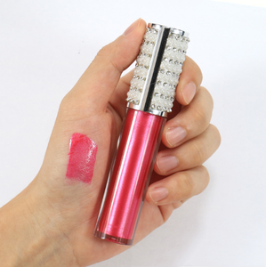 Vente de gros Présentoir de rouge à lèvres Offre Spéciale brillant à lèvres hydratant brillant à lèvres en plastique fait à la main doux - Product Image 4