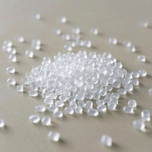 Vente en gros de paillettes de polyéthylène téréphtalate (PET) CR8816, de résine PET CR8863 de qualité bouteille et de granulés de PET - Product Image 3
