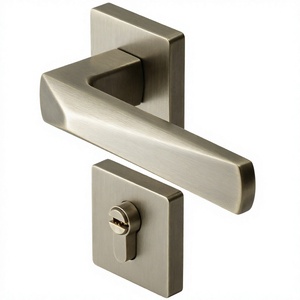 Juego de manijas cuadradas modernas de aleación de zinc para puertas, con cerradura de privacidad, para puertas interiores de madera de dormitorio, de fácil instalación. - Product Image 4