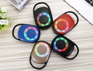 Mini altavoz de tarjeta SD RGB luces de colores Subwoofer al aire libre inalámbrico colgante CLIP5 BT altavoz - Product Image 6