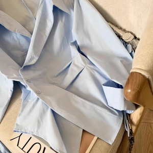 Chemises élégantes pour femmes de style britannique RNSHANGER, <span class=keywords><strong>bleu</strong></span> et blanc, printemps, irrégulières, amples, polyvalentes, haut de chemise, vêtements de travail tendance - Product Image 4