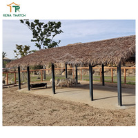 Toiture en chaume synthétique populaire en plastique Palapa Tuiles en chaume Tiki Bali pour les maisons Cabane