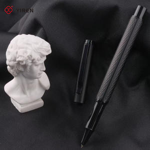 Yiren लक्जरी नई काले क्लासिक मैट काले उपहार पेन कस्टम लोगो कार्यालय व्यवसाय प्रचार धातु फव्वारा पेन - Product Image 3