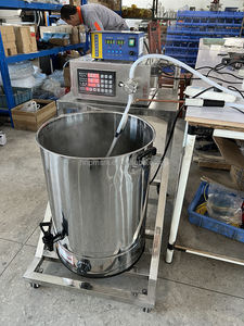 Macchina Manuale per la Produzione di Candele con Pentola per Fondere la Paraffina e Pressa a Cartuccia per Candele Profumate in Vendita in India - Product Image 5