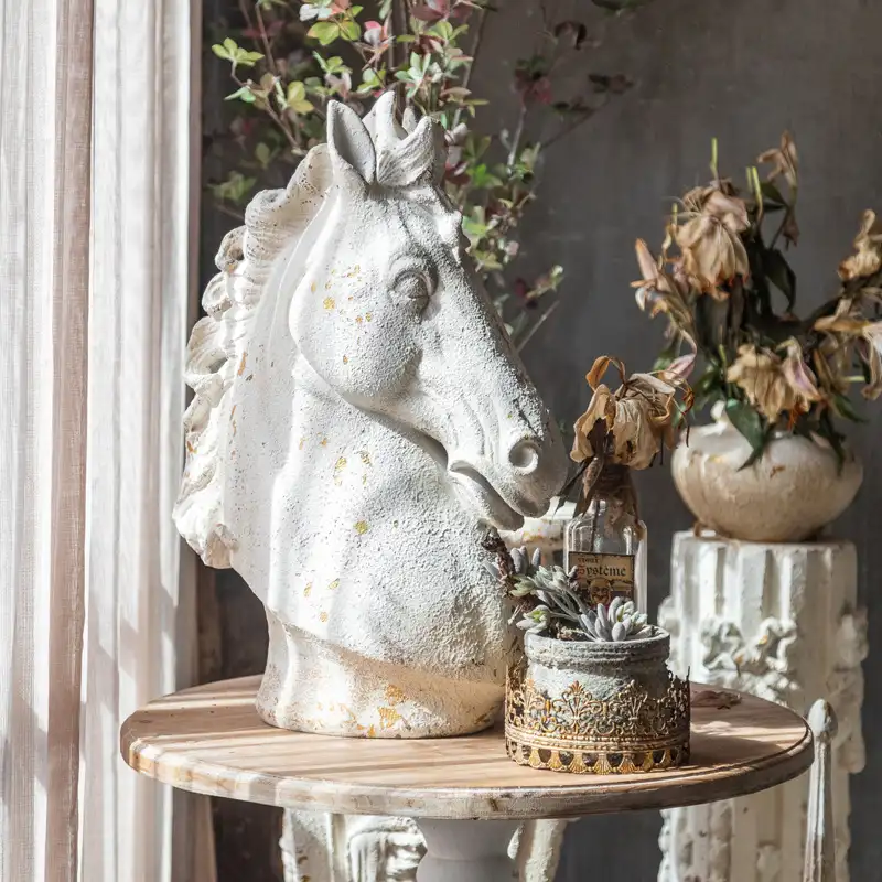 Estatua de caballo vintage hecha a mano para sala de estar, decoración creativa de cabeza de caballo de Magnesia blanca para boda, europea