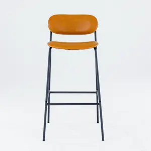 Repose-pieds en métal tabourets <span class=keywords><strong>de</strong></span> <span class=keywords><strong>bar</strong></span> en cuir PU chaises <span class=keywords><strong>de</strong></span> <span class=keywords><strong>bar</strong></span> <span class=keywords><strong>de</strong></span> luxe pour la cuisine fait à la main hauteur <span class=keywords><strong>de</strong></span> comptoir nordique <span class=keywords><strong>noir</strong></span> mobilier moderne - Product Image 4