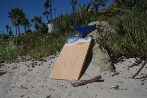 Bois fait à la main océan plage vagues résine époxy queue de baleine plateau à fromage pour viande fruits Dessert Charcuterie et service de fête - Product Image 5
