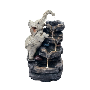 Fontaine d'eau en résine à quatre niveaux avec éléphant mignon et pierres empilées, avec lumière LED <span class=keywords><strong>pour</strong></span> la décoration <span class=keywords><strong>de</strong></span> jardin - Product Image 2
