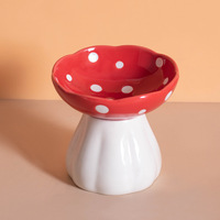 Bol en céramique surélevé à pois pour chat, mangeoire pour animaux de compagnie en forme de champignon