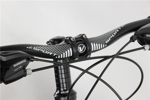 Bicicleta de Montaña de 20 Pulgadas con Portaequipajes Trasero Integrado, Neumáticos Anchos, Cuadro de Acero al Carbono, Horquilla con Resorte, Frenos de Disco Dobles, Capacidad de Carga de 150 kg - Product Image 3