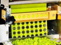 Nouvelle machine automatique de moulage de fleurs en fondant, en acier inoxydable, capacité de 75 fois/min, haute efficacité pour la pâte à sucre
