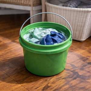 Support pour seau à fleurs avec seaux de présentation en plastique pour mariage, marché, vente aux enchères, bar à fleurs, floristerie - Product Image 1