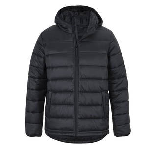 Veste matelassée légère avec logo personnalisé, vente en gros, veste chaude légère noire à capuche, veste d'hiver rembourrée en coton pour hommes - Product Image 1