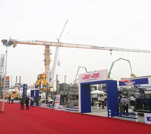 Grue à tour XCP330 de marque renommée, nouvelle génération, fabriquée en Chine, avec moteur et engrenages haute performance, capacité de 18 tonnes pour projets urbains complexes - Product Image 3