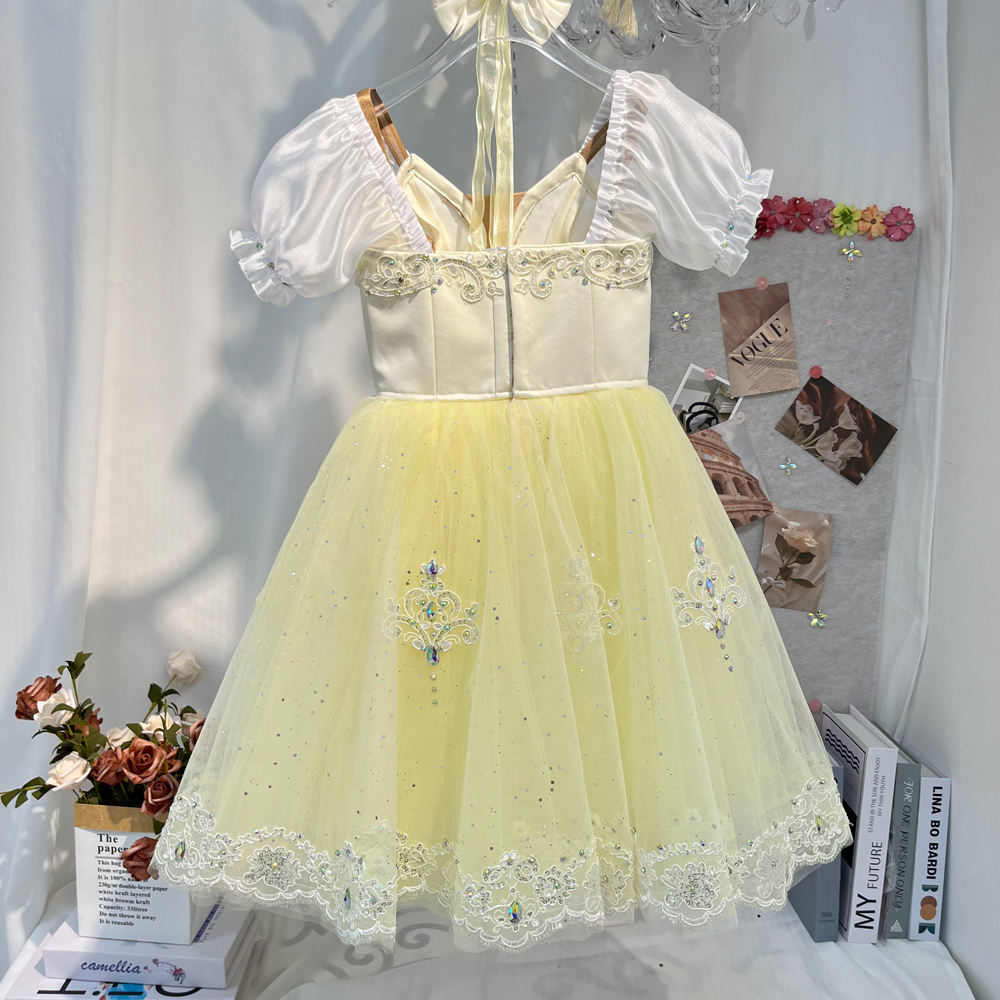 สีเหลือง