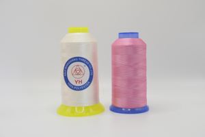 100% 폴리에스터 120d/2 4000Y 고온 저항 염색 자수 재봉실 니팅 자수 기계용 - Product Image 4