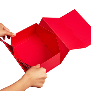 Tùy Chỉnh Màu Đỏ Sang Trọng <span class=keywords><strong>Satin</strong></span> Lót Cứng Nhắc Các Tông Hộp Giấy Có Thể Gập Lại Đóng Gói Quà Tặng Từ Tính Đóng Cửa Cho Thương Hiệu Logo Hiển Thị - Product Image 1