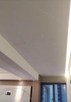 Panneaux de plafond en fibre optique RVB à étoiles lumineuses Panneaux acoustiques en gypse 7 couleurs pour le salon