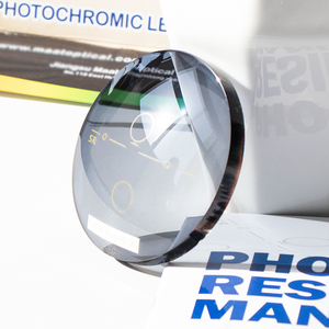 Lentes Progresivas Fotocromáticas MAAT Manufacturer 1.56 SF Prog PG, <span class=keywords><strong>Multifocales</strong></span>, Corridor12+2, Resina, 70mm de Diámetro, Color Gris UC - Product Image 2