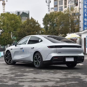 Auto Elettrica 2025 700KM - Yinhe E8 Versione Lunga Autonomia, Basso Chilometraggio, Produzione Recente, Auto <span class=keywords><strong>Usata</strong></span> - Product Image 4