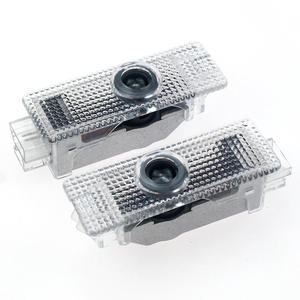 Lumière d'accueil de porte de voiture pour <span class=keywords><strong>BMW</strong></span> 3/5/7 Series X3/X5/X6/X7 12V Kits d'intérieur Lumière de projection populaire - Product Image 1