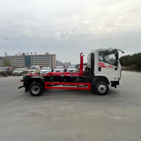 Camion benne à bras articulé HOWO 5 m³ avec bac de collecte pour la gestion des déchets dans la construction municipale