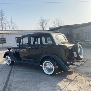 Voiture classique de luxe rouge haut de gamme, vintage et élégante, avec couleurs optionnelles et logos personnalisables - Product Image 4