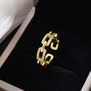 Bague unisexe en cuivre plaqué or 18 carats avec zircon, finition polie brillante texturée géométrique, accessoire de bijouterie personnalisé, vente en gros - Product Image 5
