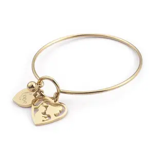 2023 Europe and the United States popular new bangle creative stainless steel love heart bangle